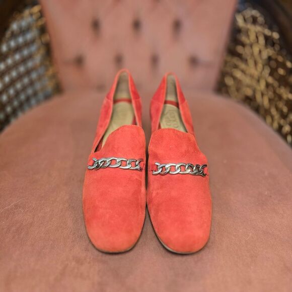 Franco Sarto Red Suede Loafers with Silver Chain - Picture 3 of 5